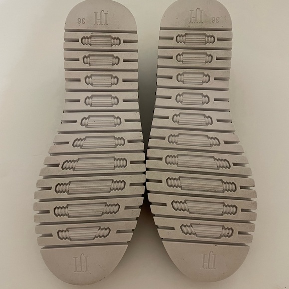 ILSE JACOBSEN Womens Gray Tulip Laser Cut Slip On Rubber Sole Shoe Size 36 - Picture 12 of 16